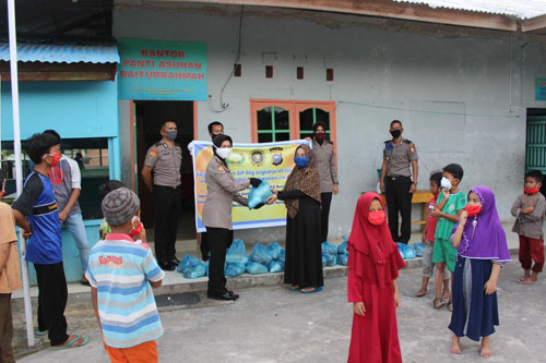 SIP Reg 49 Tahun 2020 Asal Pengiriman Polda Riau Berbagi Sembako ke Panti Asuhan